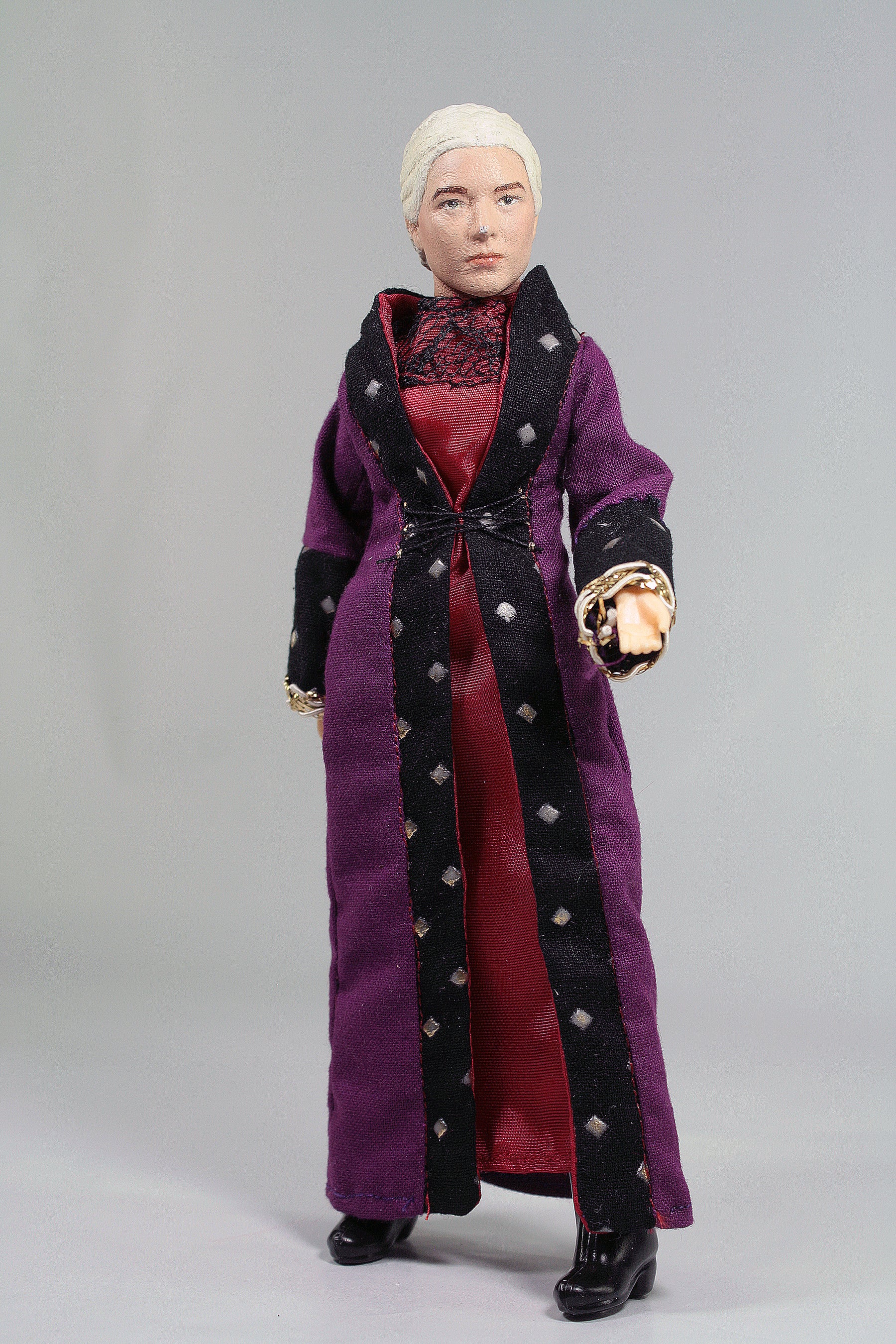 Mego Wave 18 - House of the Dragon - Rhaenyra Targaryen 8" Action Figure (Pre-Order Release Date To Be Determined)