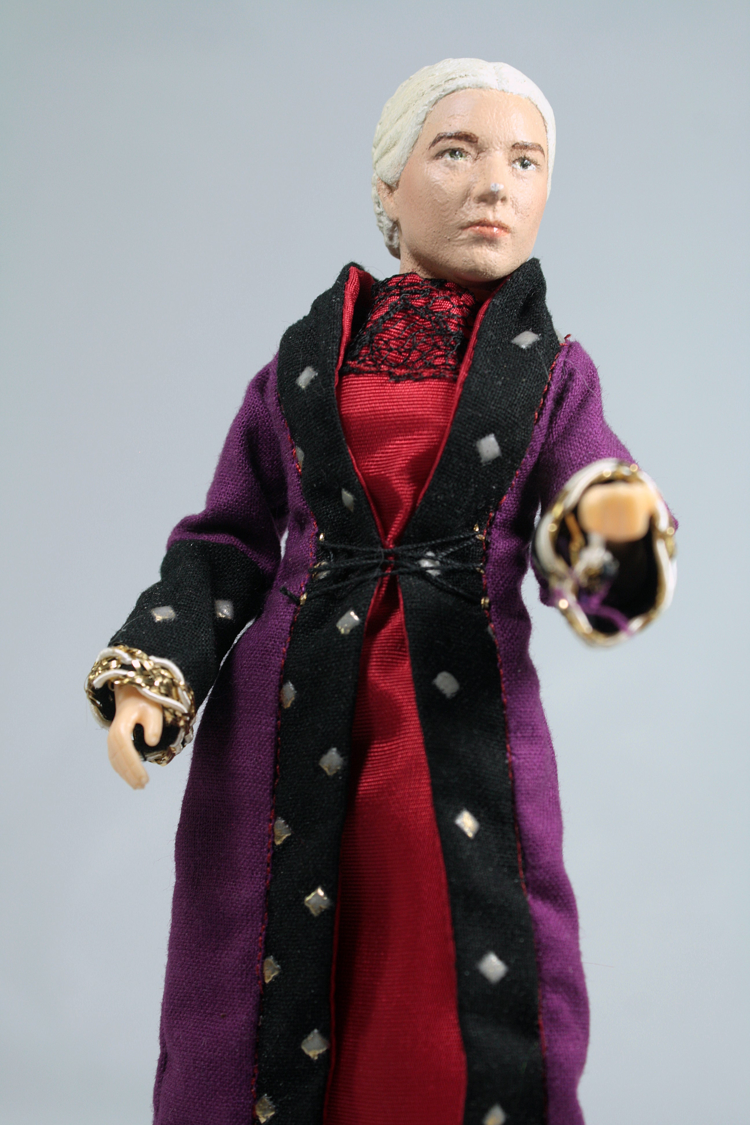 Mego Wave 18 - House of the Dragon - Rhaenyra Targaryen 8" Action Figure