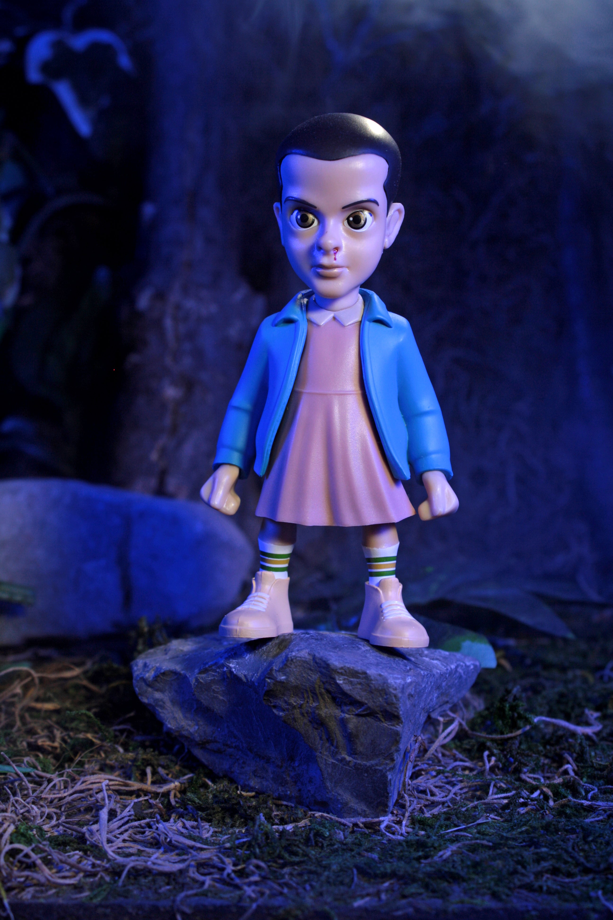 Eleven Vinyl Figure | MINIX Stranger Things | Mego Collectible
