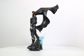 DIAMOND SELECT - DC Heroes - Superman (Black) 1/8 Scale Statue