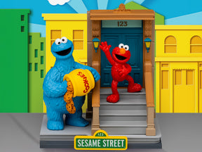 BEAST KINGDOM - Sesame Street D-Stage DS-176 Elmo & Cookie Monster Statue (Pre-Order Ships 1st Quarter 2026)