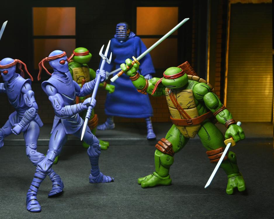 NECA - TMNT: Mirage Comics - Ultimate Leonardo 7" Action Figure (Pre-Order Ships October)