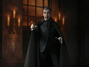 NECA - Hammer Horror: Horror of Dracula (1958) - Ultimate Count Dracula 7" Action Figure