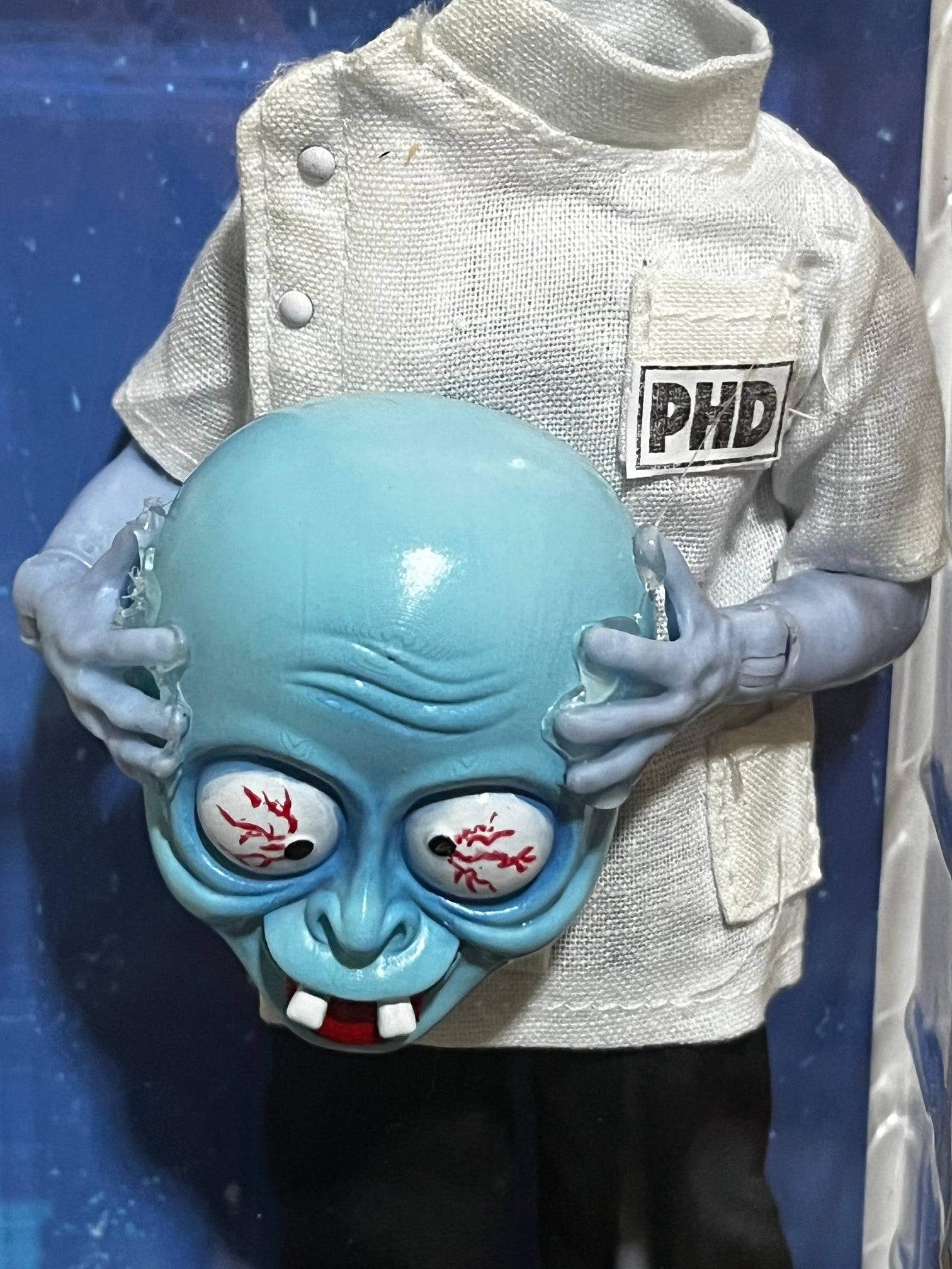 Brentz Dolz Motorized Monster Maker - Dr. Shriek 8" Art Action Figure