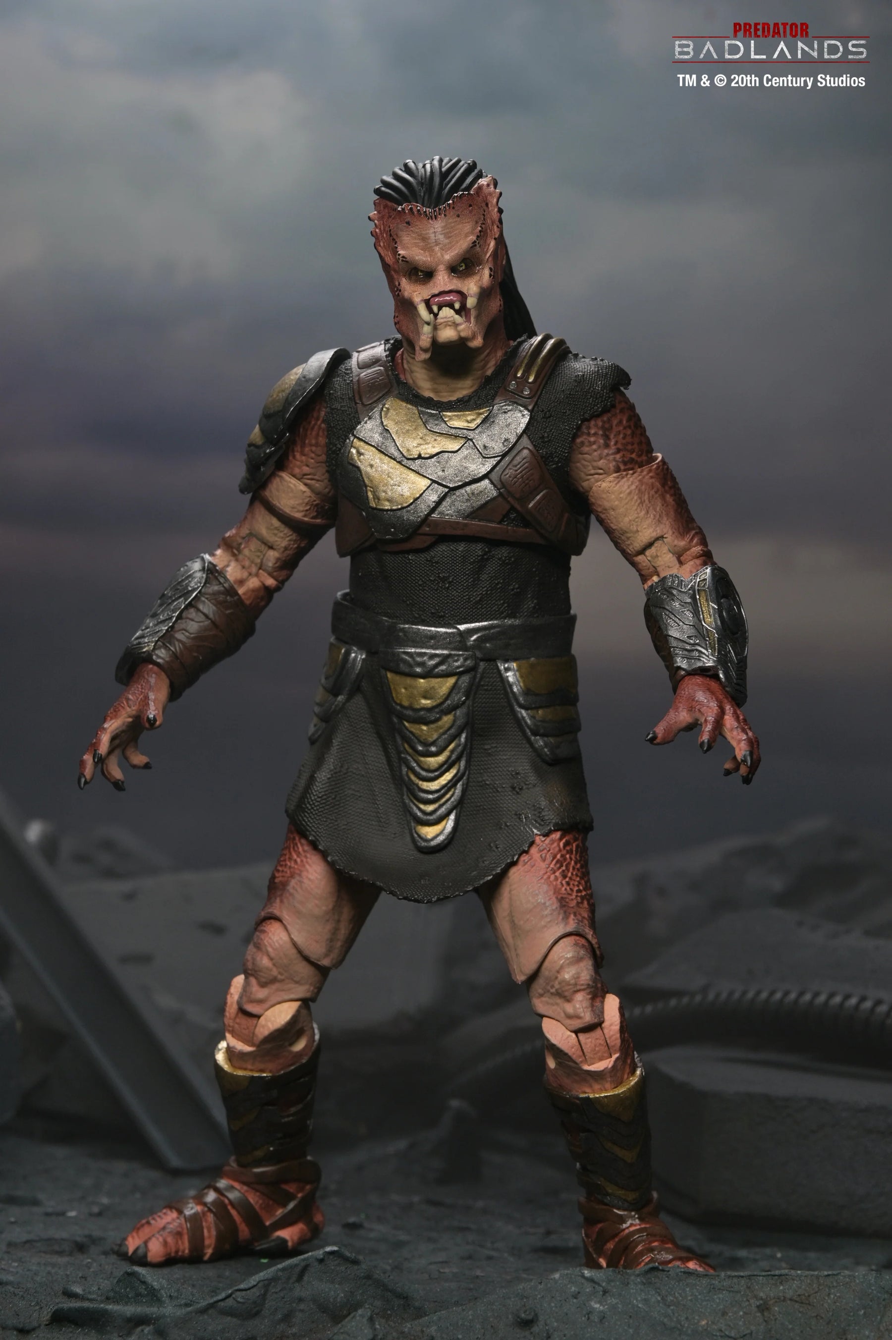NECA - Predator: Badlands - Ultimate Dek (Training Armor) 7" Scale Action Figure (Pre-Order Ships June 2026)