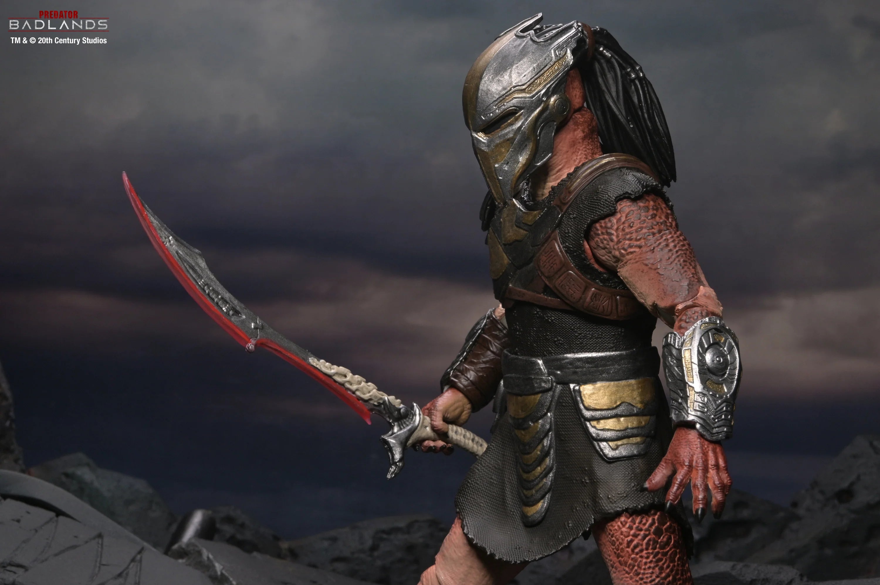 NECA - Predator: Badlands - Ultimate Dek (Training Armor) 7" Scale Action Figure (Pre-Order Ships June 2026)