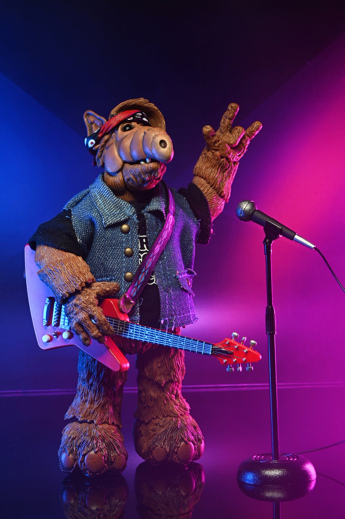 NECA - Ultimate Born To Rock ALF 7" Action Figure (Pre-Order Ships August)