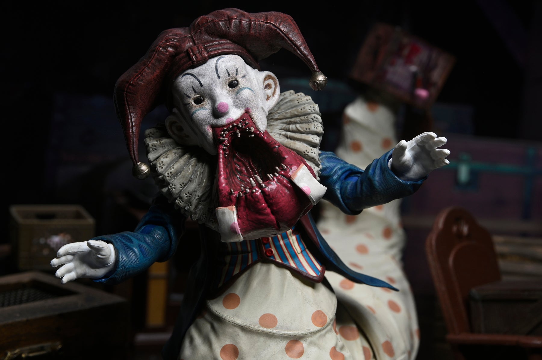 NECA - Krampus (2015) Der Klown Deluxe Figure (Pre-Order Ships October)