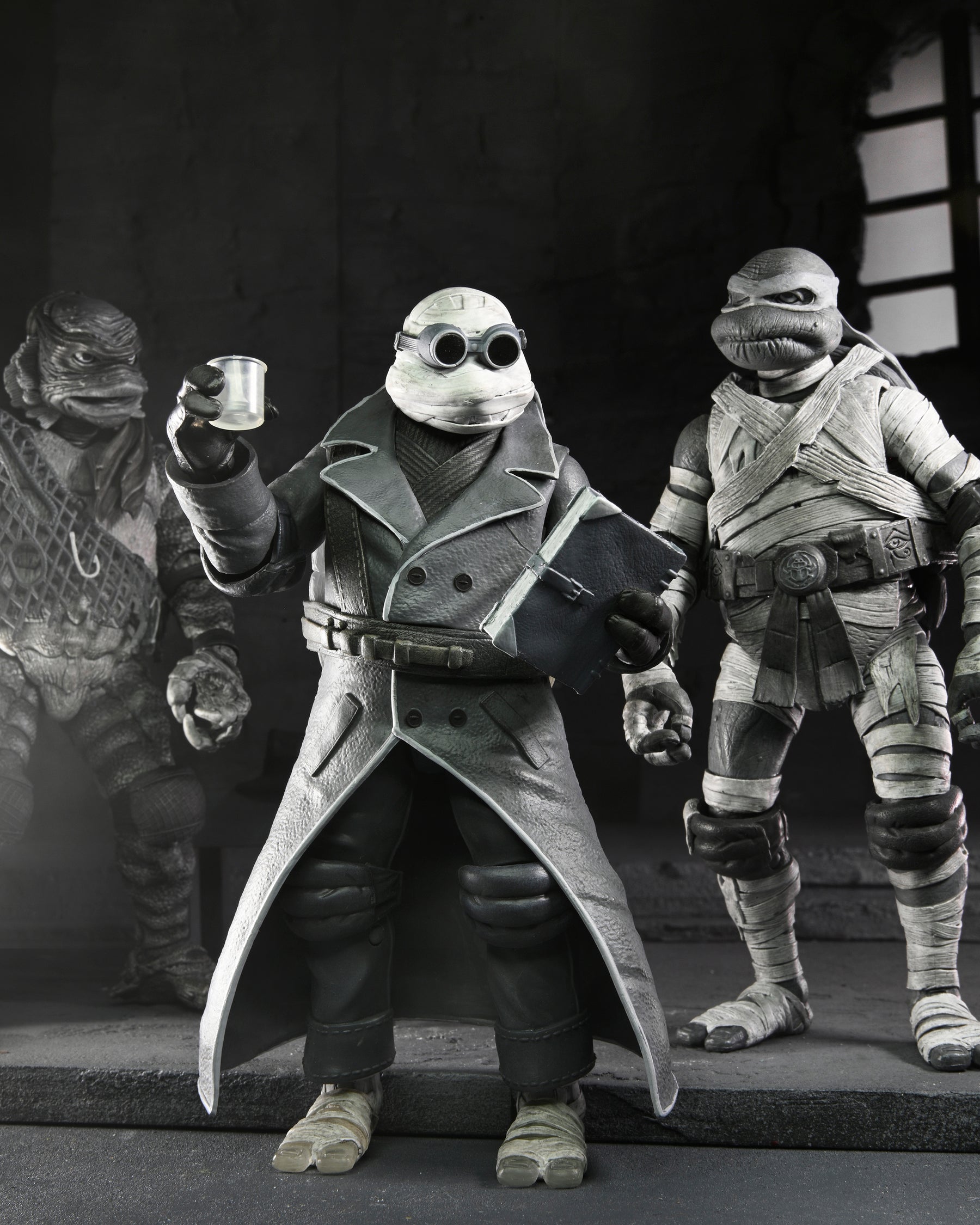 NECA - Universal Monsters x TMNT - Ultimate Black & White Action Figure 4-Pack (Pre-Order Ships October)