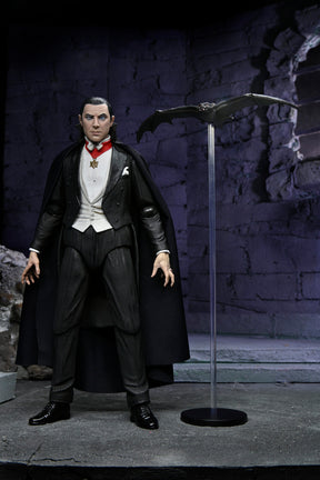 NECA - Universal Monsters - Ultimate Dracula (Transylvania) 7" Action Figure