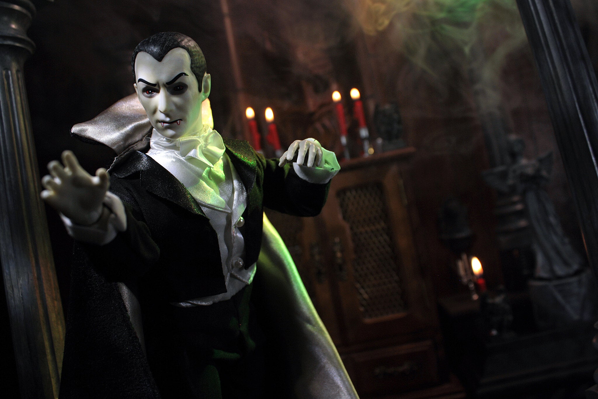 Mego Horror Dracula 14" Action Figure - Zlc Collectibles