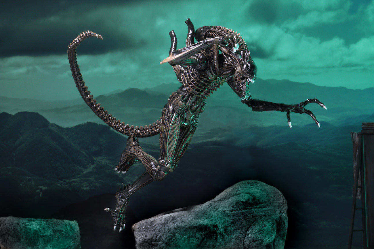 NECA - Aliens - Ultimate Alien Warrior (Brown) 7" Action Figure - Zlc Collectibles