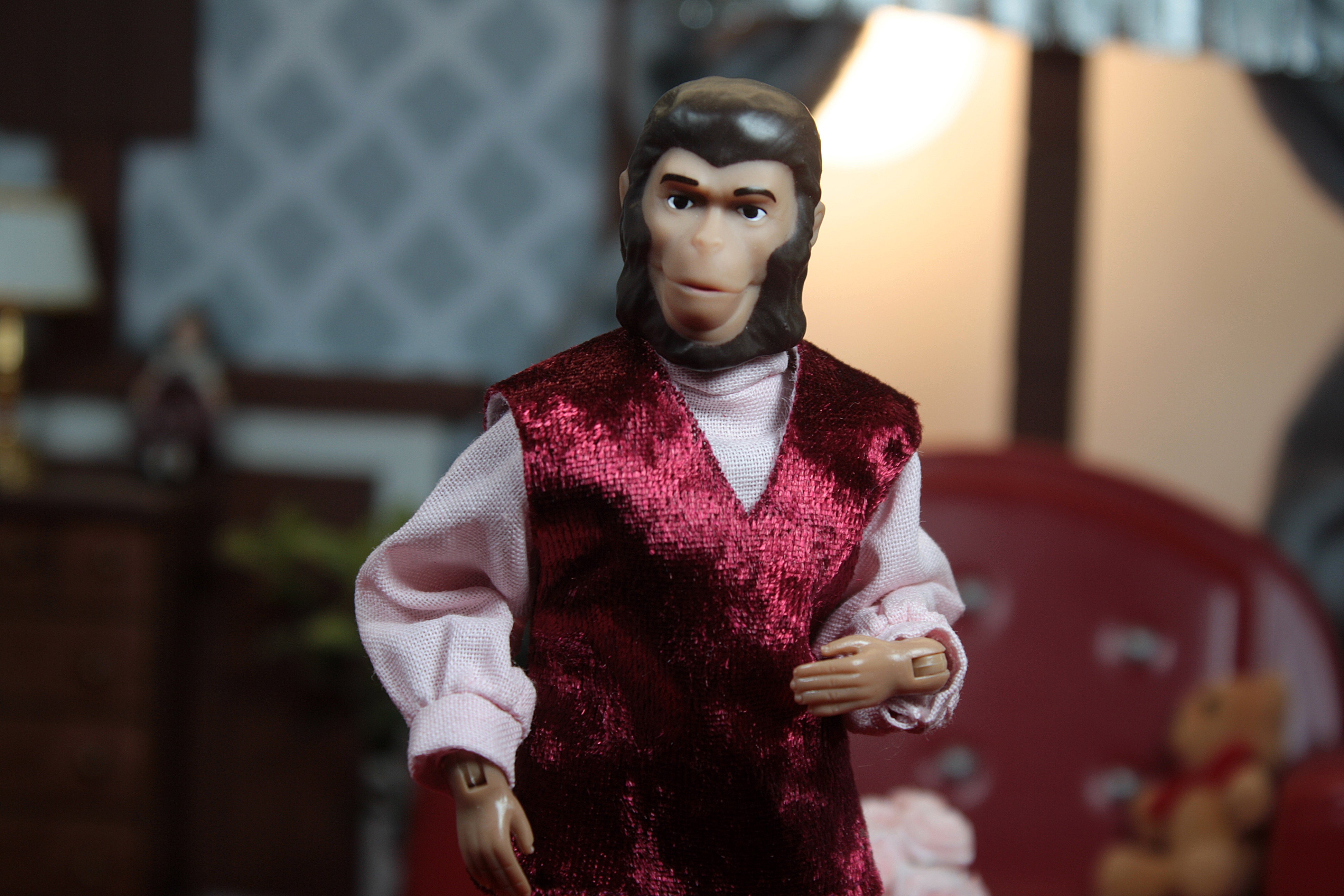 Mego Planet of The Apes Wave 15 - Zira (Variant) 8" Action Figure