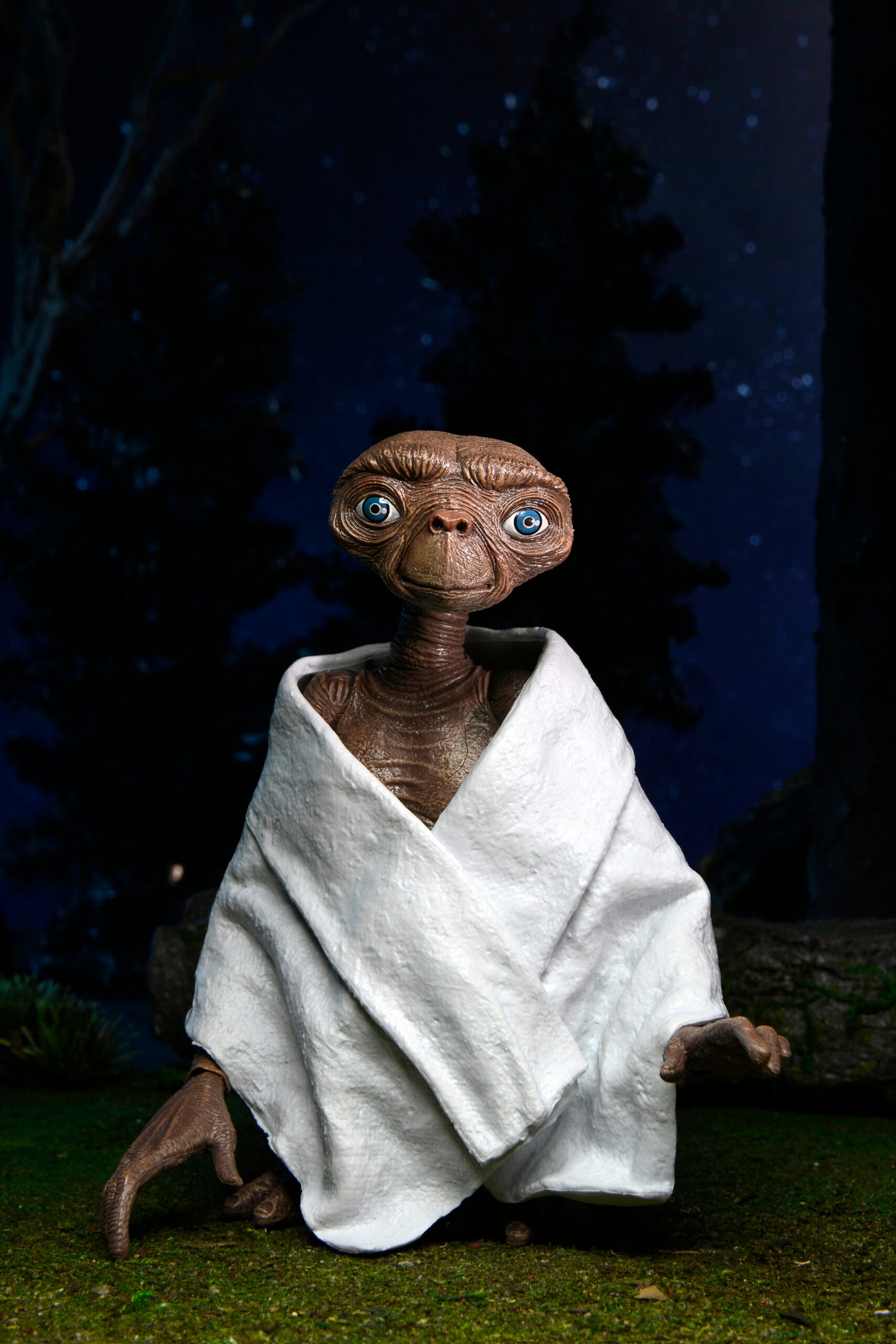 NECA - E.T. 40th Anniversary - Ultimate E.T. 7" Action Figure