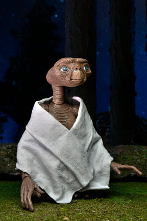 NECA - E.T. 40th Anniversary - Ultimate E.T. 7" Action Figure