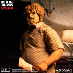 One:12 Collective - The Texas Chainsaw Massacre (1974): Leatherface Deluxe Edition
